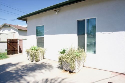 b-26740 Hillview St, Highland, CA, 92346-3067 | Card Image