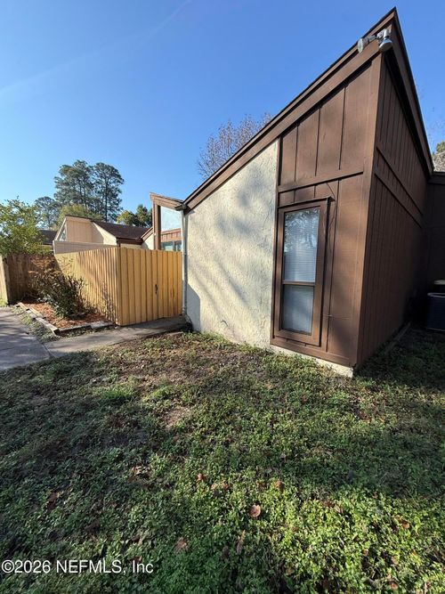 1-10711 Whispering Woods Pl, Jacksonville, FL, 32246-9319 | Card Image