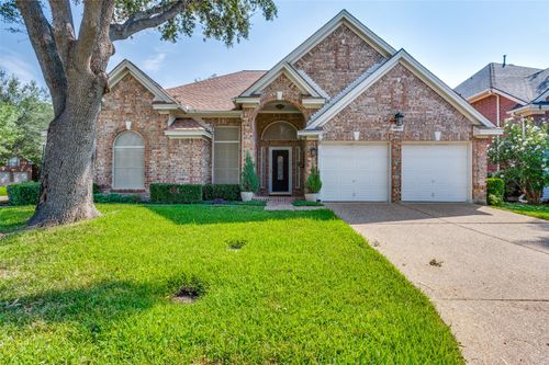 14596 Blueberry Ct, Addison, TX, 75001-7962 | Card Image