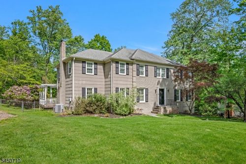 9 Wooded Hill Ln, Randolph, NJ, 07869-3821 | Card Image