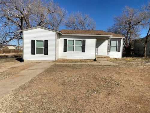 1303 Lamar Ave, Big Spring, TX, 79720-5122 | Card Image