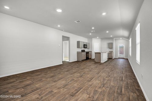 6108 E Black Caviar Pl, Tucson, AZ, 85756-0203 | Card Image
