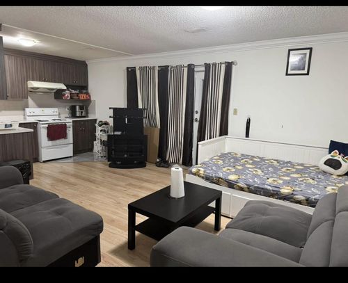 14435 Chartwell Dr, Surrey, BC, V3S5E3 | Card Image