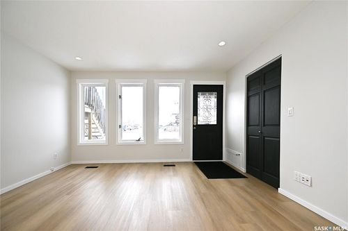 108-517 Albert St, Estevan, SK, S4A2E3 | Card Image