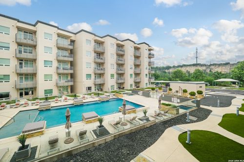 214-17902 La Cantera Pkwy, San Antonio, TX, 78257-2001 | Card Image