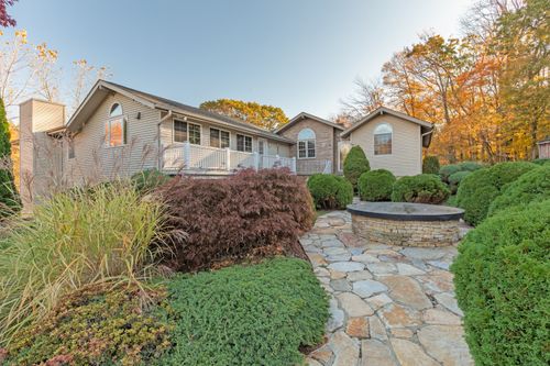 9 Cheryl Ln, Prospect, CT, 06712-1304 | Card Image