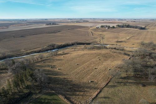 1861 Lark Ave, Hampton, IA, 50441-7427 | Card Image