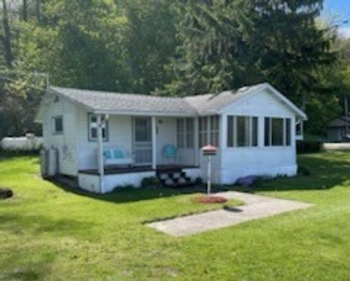 274 Elk Creek Rd, Lake City, PA, 16423-1760 | Card Image