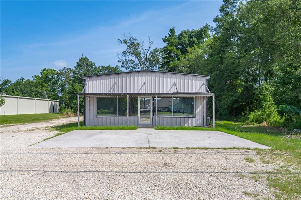 18397 Highway 22, Ponchatoula, LA 70454