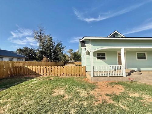 209 E 2nd St, Blair, OK, 73526 | Card Image
