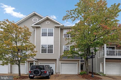 4528 Superior Sq, FAIRFAX, VA, 22033-3869 | Card Image