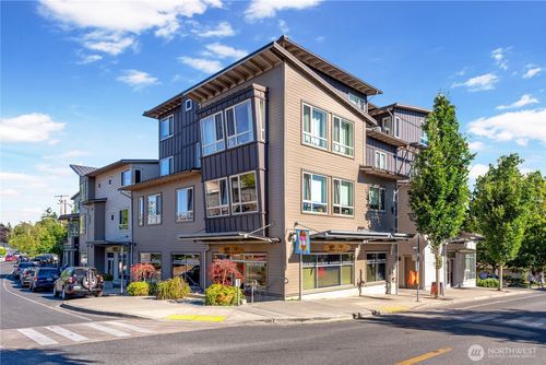 apt-201-123 Bjune Dr Se, Bainbridge Island, WA, 98110-2459 | Card Image