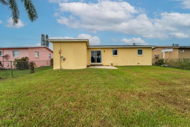1528 Singletary Ave, House other with 4 bedrooms, 2 bathrooms and null parking in Pahokee FL | Image 22