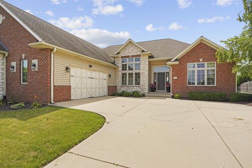 2222 38th Avenue, Kenosha, WI, 53144 | Card Image