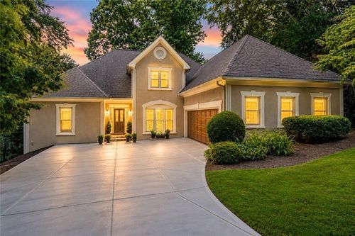 5640 Sandown Way, Johns Creek, GA, 30097-2025 | Card Image
