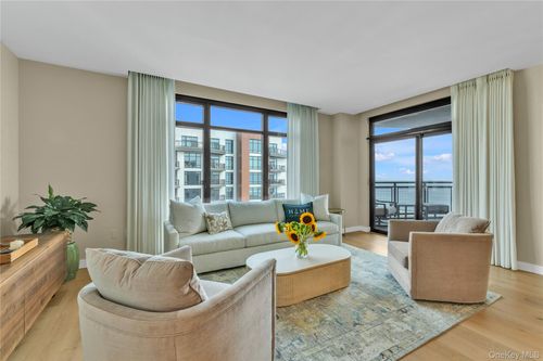 904a-100 Boardwalk, Long Beach, NY, 11561-6944 | Card Image