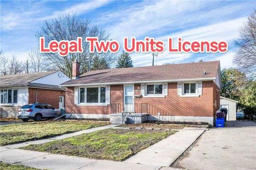 120 Marshall St, Waterloo, ON, N2J2T7 | Card Image