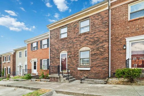 5-1658 Foxhaven Dr, Richmond, KY, 40475-1090 | Card Image