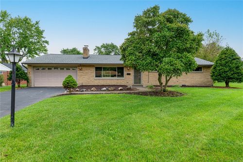 1100 Donson Dr, Dayton, OH, 45429-5630 | Card Image