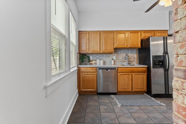 808 W Green St, House other with 5 bedrooms, 2 bathrooms and 2 parking in Champaign IL | Image 15