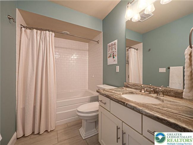 2063 Forge Run, House other with 4 bedrooms, 5 bathrooms and null parking in Bethlehem PA | Image 40