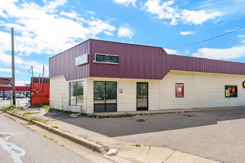 3040 Portage Street, Kalamazoo, MI, 49001 | Card Image