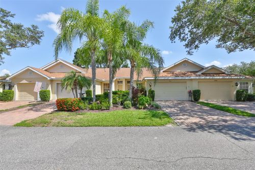 70-2411 New Haven Cir, SUN CITY CENTER, FL, 33573-7134 | Card Image