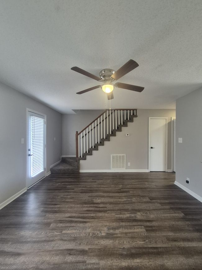 200 Tree Line Dr, Condo with 2 bedrooms, 2 bathrooms and 2 parking in Oak Grove KY | Image 5
