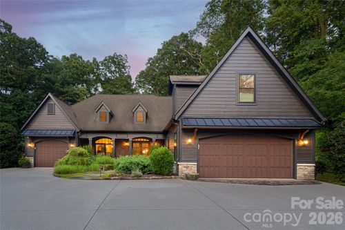 300 White Pine Dr, Hendersonville, NC, 28739-0908 | Card Image