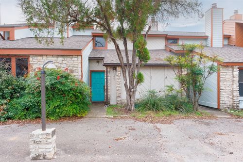 45 Cypress Fairway Vlg, Wimberley, TX, 78676-1973 | Card Image