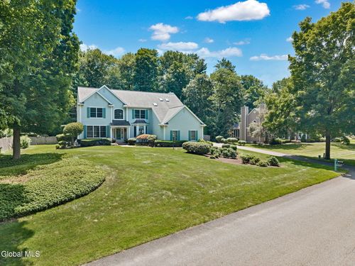 73 Robinwood Dr, Clifton Park, NY, 12065-2735 | Card Image