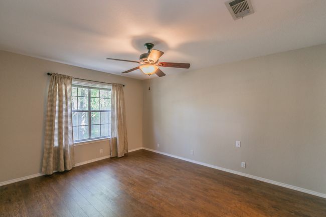 Apartment Bedroom | Image 32
