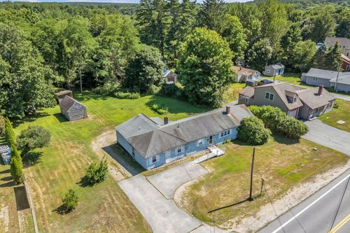 19 Spring St, Yarmouth, ME, 04096-6945 | Card Image
