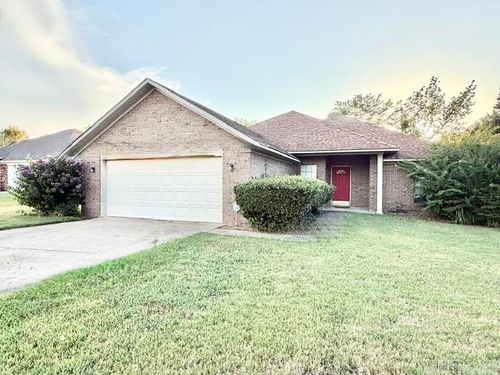 1635 Antler Circle, Conway, AR, 72034 | Card Image
