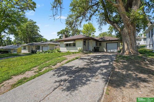 5418 Northwest Dr, Omaha, NE, 68104-2844 | Card Image