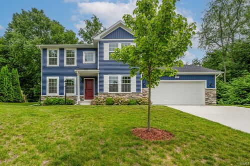 305 Hilltop Ct, New Carlisle, IN, 46552-9809 | Card Image