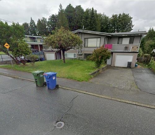 2900-2902 Babich St, Abbotsford, BC, V2S3K5 | Card Image