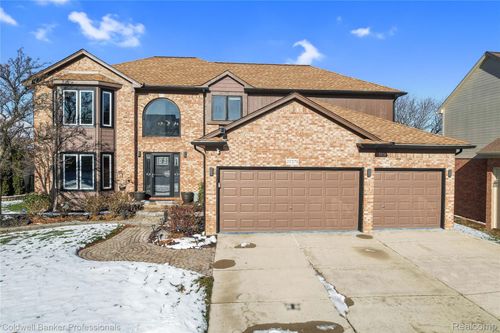 20379 Ballantrae Dr, Macomb, MI, 48044-5908 | Card Image