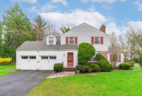 569 Colonial Ave, Westfield, NJ, 07090-3052 | Card Image