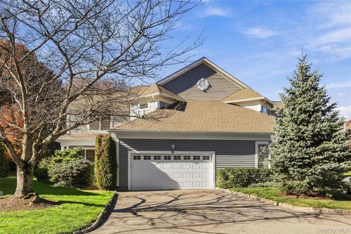 81 Club Pointe Drive, White Plains, NY, 10605 | Card Image