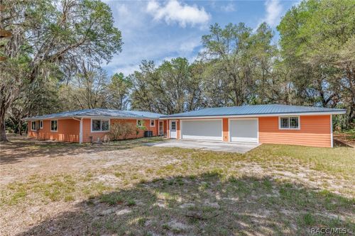 8977 W Emerald Oaks Dr, Crystal River, FL, 34428-6651 | Card Image