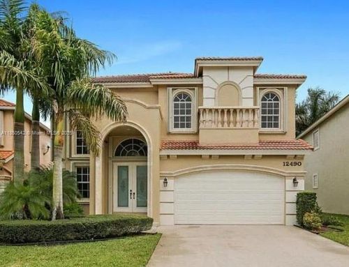 12490 Shoreline Dr, Wellington, FL, 33414-8002 | Card Image