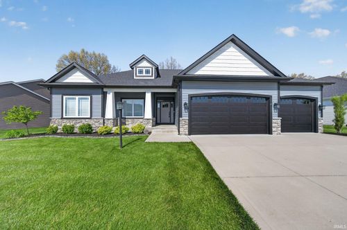 54761 Salem Farms Court, Osceola, IN, 46561-8767 | Card Image