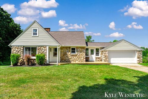 9601 92nd St Se, Alto, MI, 49302-9695 | Card Image