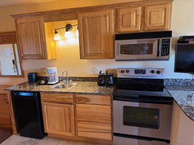 7203 - 2504 River Road, Condo with 1 bedrooms, 1 bathrooms and null parking in Wisconsin Dells WI | Image 2