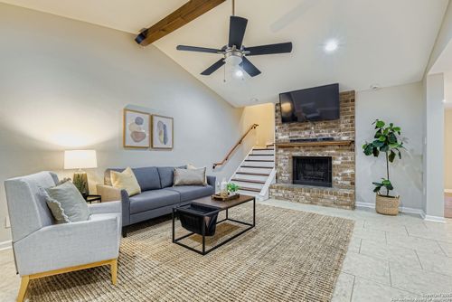 9322 Valley Rdg, San Antonio, TX, 78250-5795 | Card Image