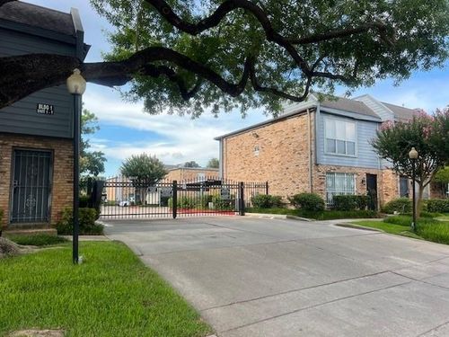 apt-22-6202 Skyline Dr, Houston, TX, 77057-7009 | Card Image