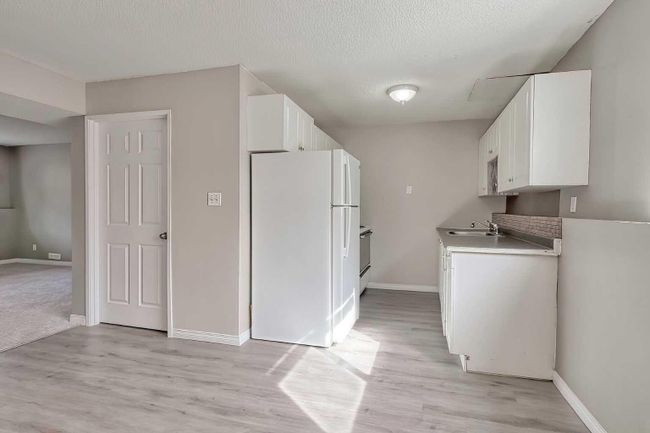 30 - 8112 36 Avenue Nw, Home with 3 bedrooms, 1 bathrooms and 1 parking in Calgary AB | Image 7