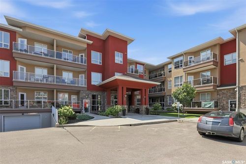 310 - 1025 Moss Avenue, Condo with 2 bedrooms, 2 bathrooms and 3 parking in Saskatoon SK | Card Image