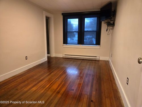 413 Davis St, Clarks Summit, PA, 18411-1837 | Card Image